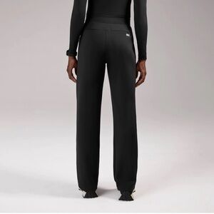 Black Women's Pants